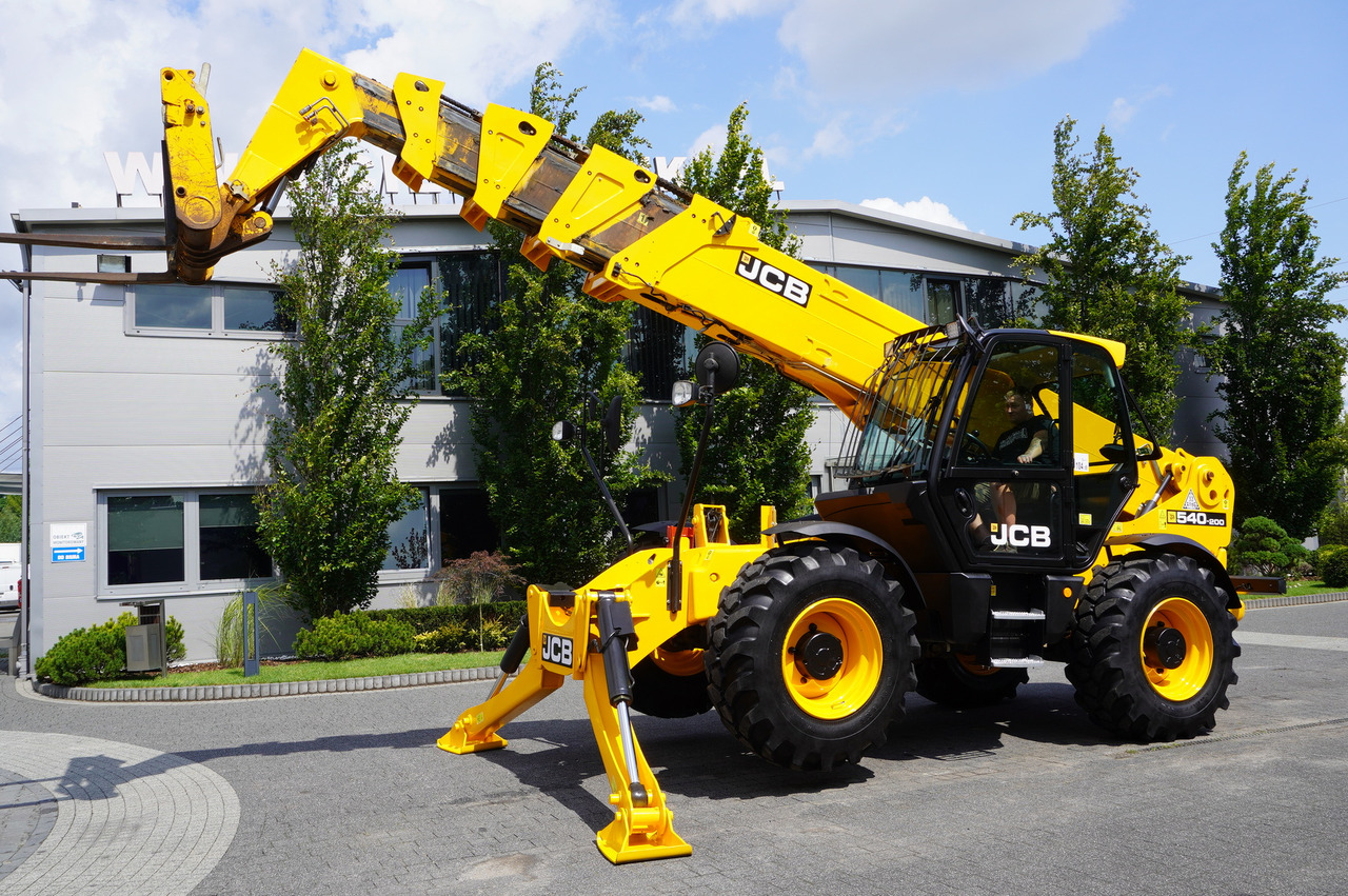 JCB 540-200 Telescopic Loader / 20 m reach / joystick / 2 units - Manipulador telescópico: foto 3 JCB 540-200 Telescopic Loader / 20 m reach / joystick / 2 units - Manipulador telescópico: foto 3
