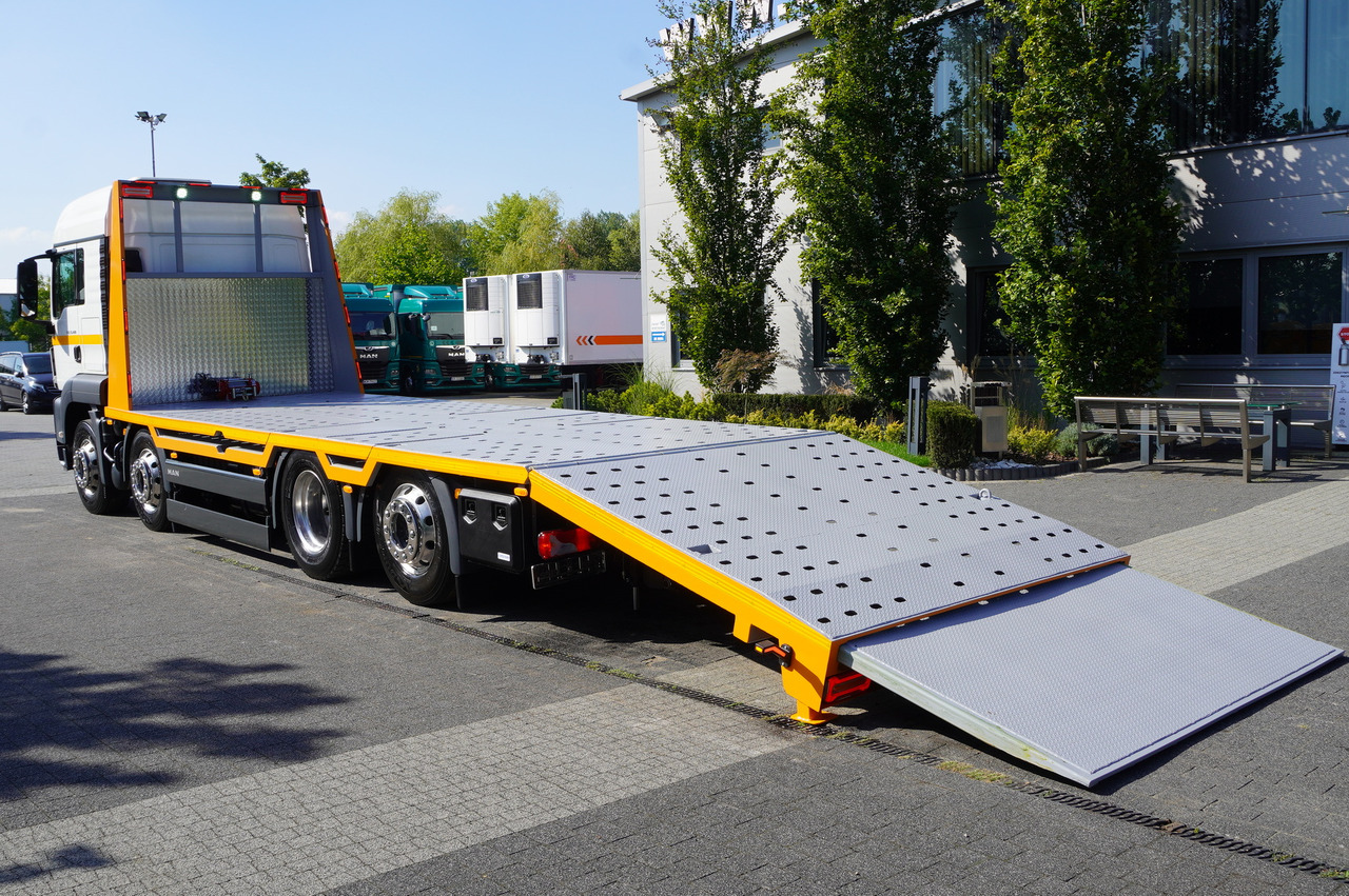 MAN TGS 35.420 8×2 / New tow truck / 3 steered axles / 20 T cap. / Sleeper cab - Camión portavehículos: foto 4 MAN TGS 35.420 8×2 / New tow truck / 3 steered axles / 20 T cap. / Sleeper cab - Camión portavehículos: foto 4