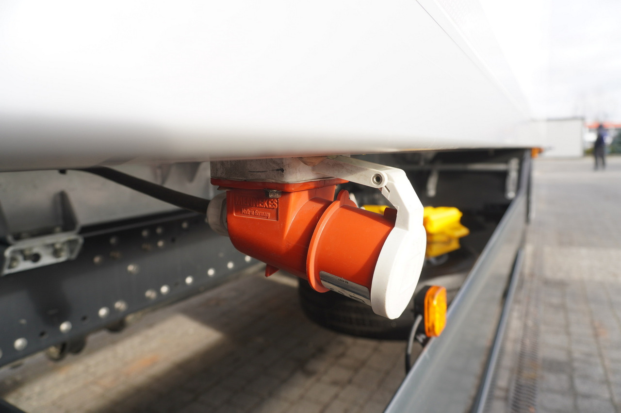 MAN TGX 26.400 / IGLOOCAR / Carrier Supra 1150 MT Silent - Camión isotérmico: foto 5 MAN TGX 26.400 / IGLOOCAR / Carrier Supra 1150 MT Silent - Camión isotérmico: foto 5