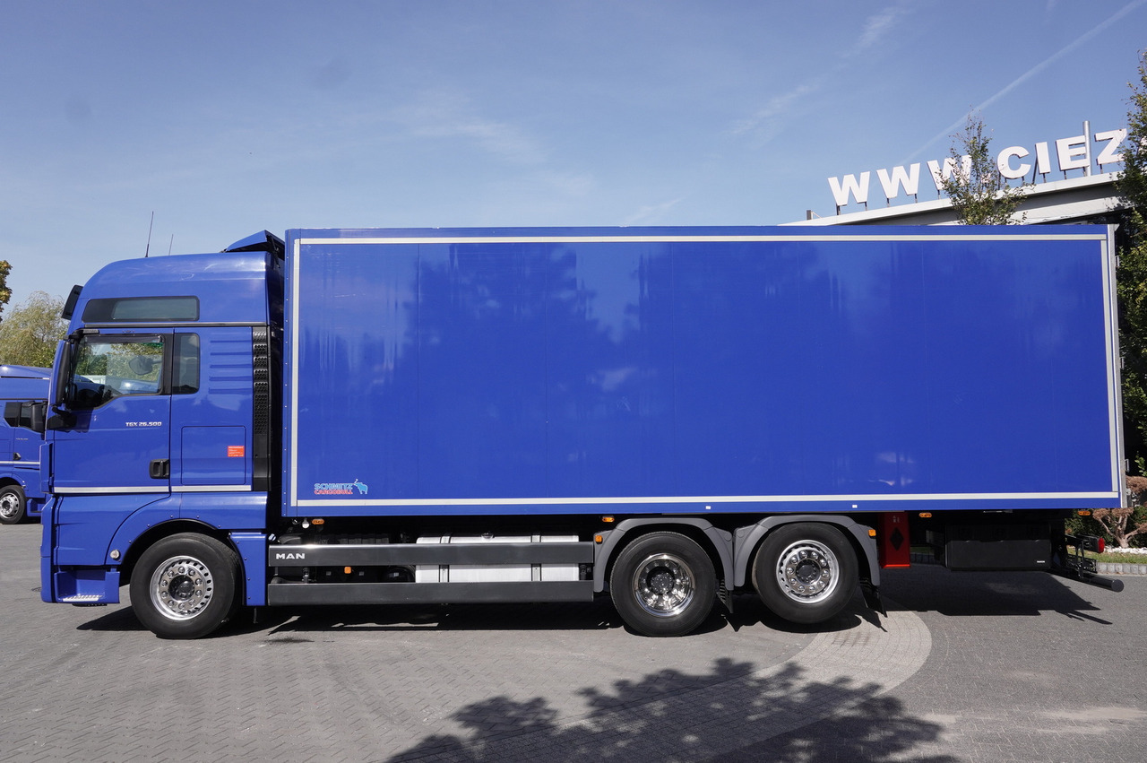 MAN TGX 26.500 E6 XXL / Schmitz 19 pallets / Thermoking / steering axle - Camión frigorífico: foto 3 MAN TGX 26.500 E6 XXL / Schmitz 19 pallets / Thermoking / steering axle - Camión frigorífico: foto 3