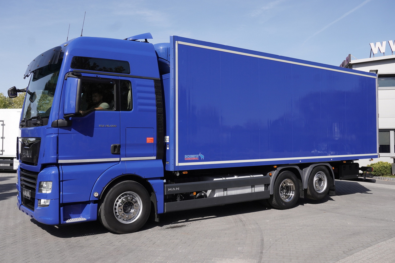 MAN TGX 26.500 E6 XXL / Schmitz 19 pallets / Thermoking / steering axle - Camión frigorífico: foto 2 MAN TGX 26.500 E6 XXL / Schmitz 19 pallets / Thermoking / steering axle - Camión frigorífico: foto 2