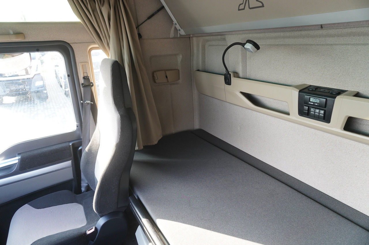 Camión chasis MAN TGX 35.580 E6 8x4/4 - 8.8m chassis frame: foto 26