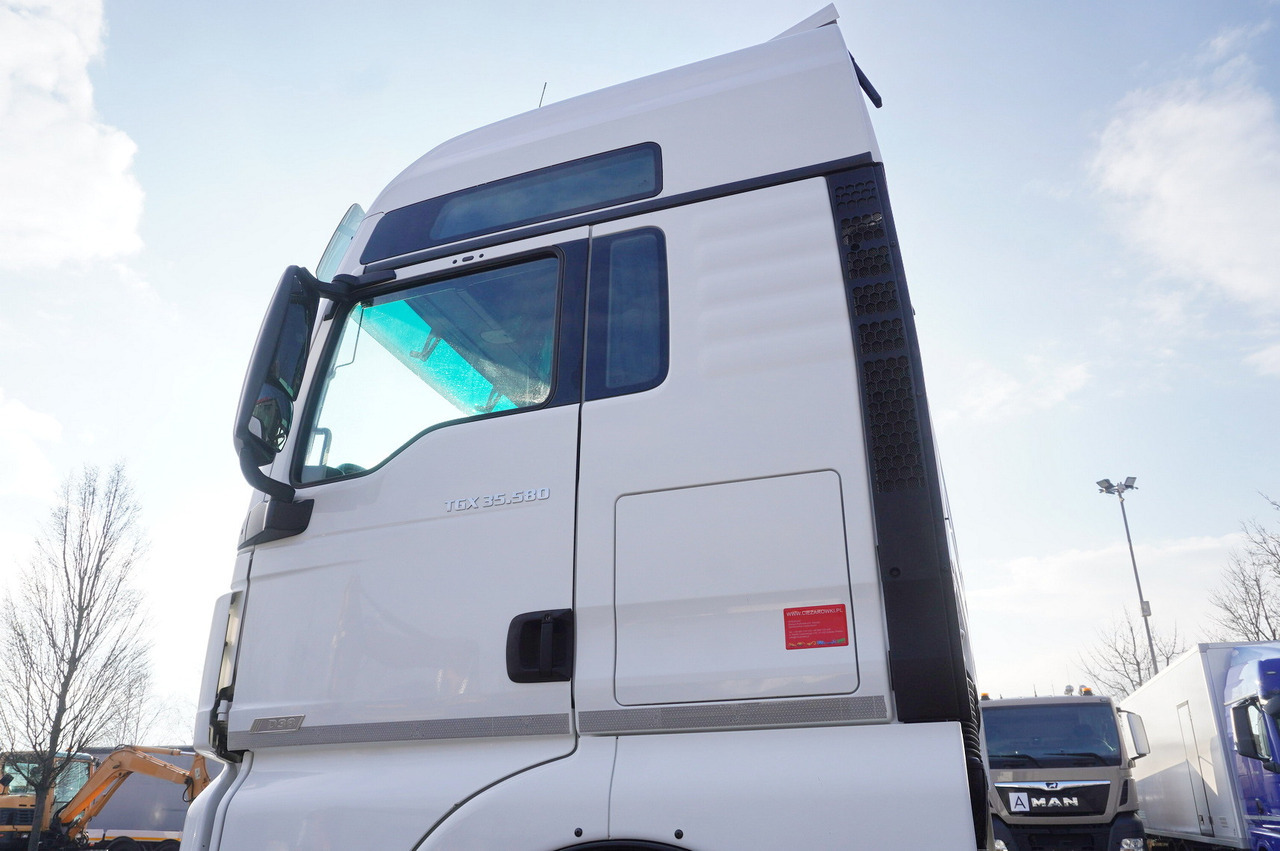 Camión chasis MAN TGX 35.580 E6 8x4/4 - 8.8m chassis frame: foto 8