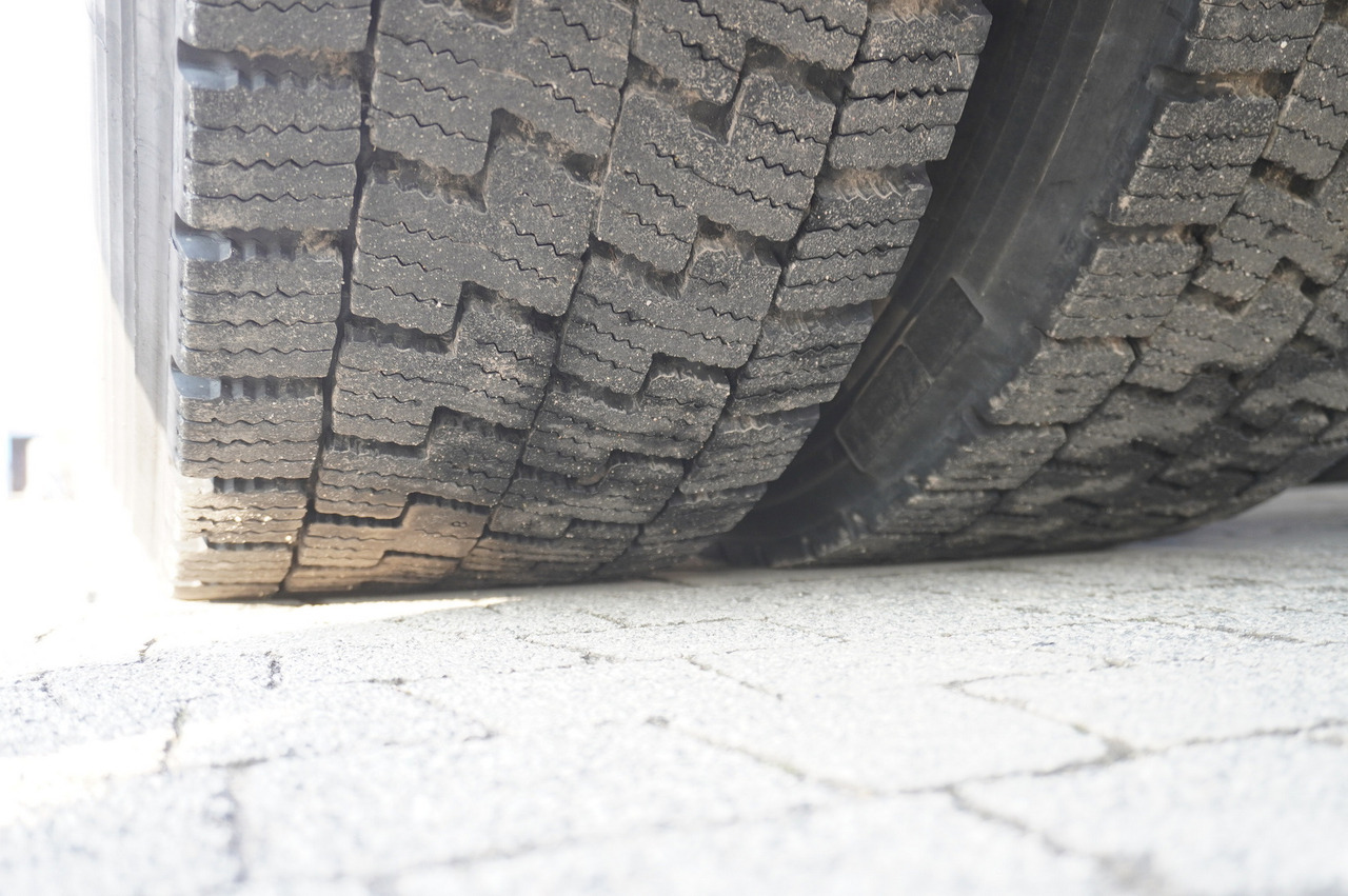 Camión chasis MAN TGX 35.580 E6 8x4/4 - 8.8m chassis frame: foto 16