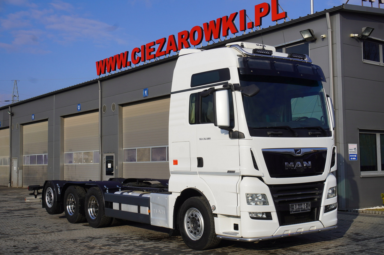 MAN TGX 35.580 E6 8x4/4 - 8.8m chassis frame - Camión chasis: foto 1 MAN TGX 35.580 E6 8x4/4 - 8.8m chassis frame - Camión chasis: foto 1