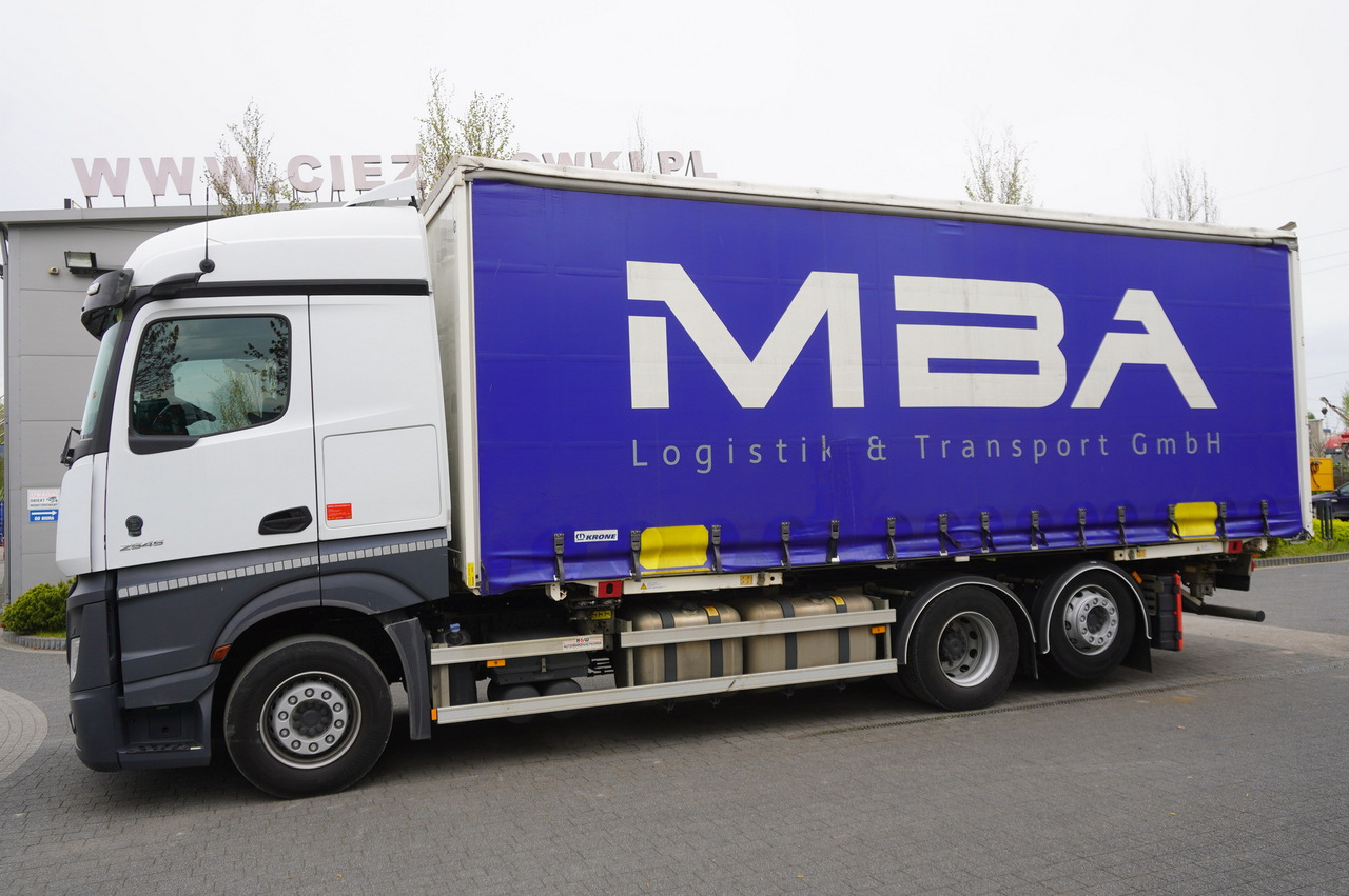MERCEDES-BENZ Actros 2545 / 2021 / Curtainsider 18 EPAL / sleeper cab - Camión lona: foto 2 MERCEDES-BENZ Actros 2545 / 2021 / Curtainsider 18 EPAL / sleeper cab - Camión lona: foto 2