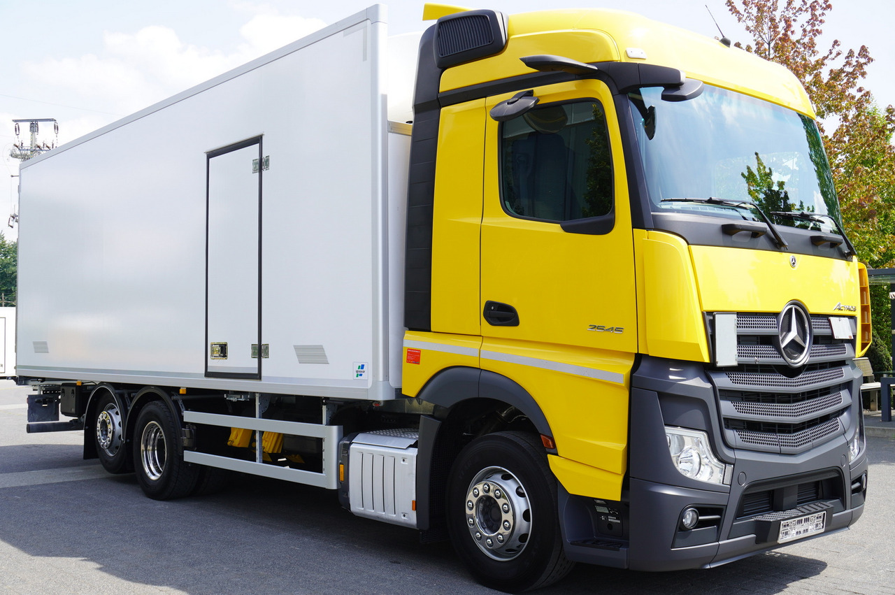 MERCEDES-BENZ Actros 2545 MP5 6×2 E6 / NEW Igloocar refrigerator / 19 pallets / Carrier Supra 850 - Camión frigorífico: foto 5 MERCEDES-BENZ Actros 2545 MP5 6×2 E6 / NEW Igloocar refrigerator / 19 pallets / Carrier Supra 850 - Camión frigorífico: foto 5