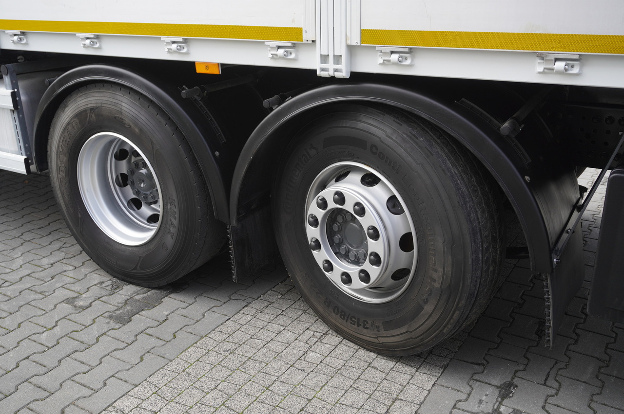 Leasing de MERCEDES-BENZ Antos 2540 / Flatbed 15 EPAL / Fassi F165 / 6.1 t / 8 m reach / remote control / rotator / 1600 MTH / steered axle MERCEDES-BENZ Antos 2540 / Flatbed 15 EPAL / Fassi F165 / 6.1 t / 8 m reach / remote control / rotator / 1600 MTH / steered axle: foto 14