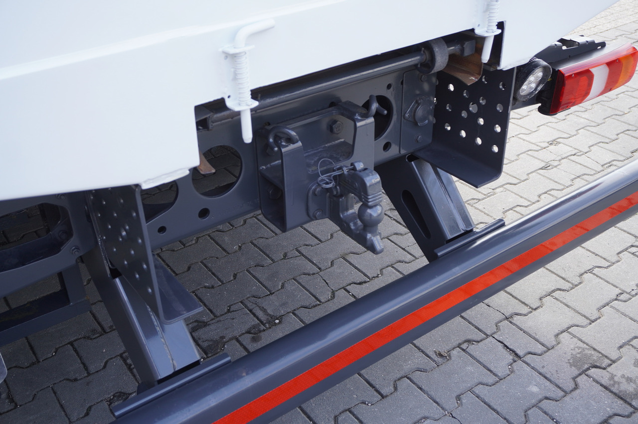 Leasing de MERCEDES-BENZ Antos 2540 / Flatbed 15 EPAL / Fassi F165 / 6.1 t / 8 m reach / remote control / rotator / 1600 MTH / steered axle MERCEDES-BENZ Antos 2540 / Flatbed 15 EPAL / Fassi F165 / 6.1 t / 8 m reach / remote control / rotator / 1600 MTH / steered axle: foto 16