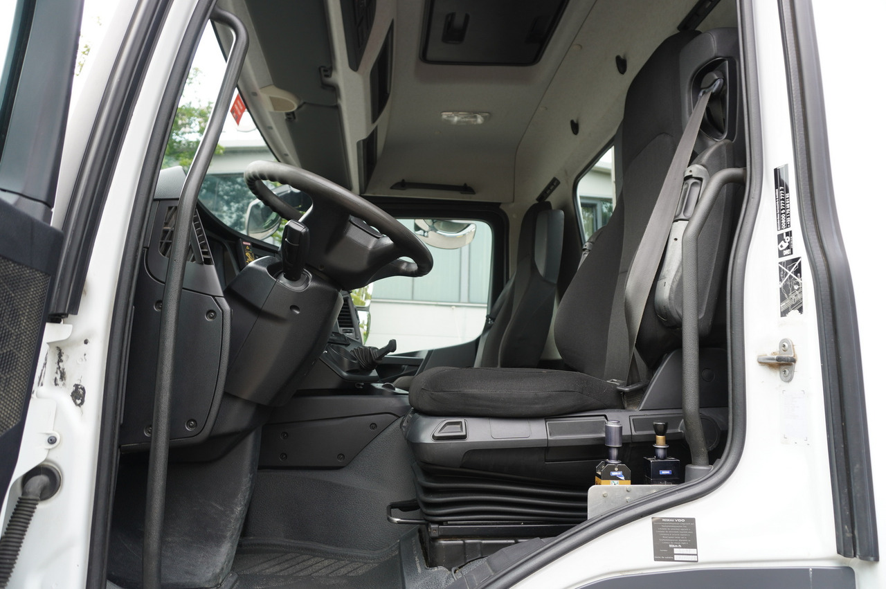 Leasing de MERCEDES-BENZ Arocs 2636 / 6x4 / HDS Fassi / 3-Way Tipper / Bortmatic MERCEDES-BENZ Arocs 2636 / 6x4 / HDS Fassi / 3-Way Tipper / Bortmatic: foto 21