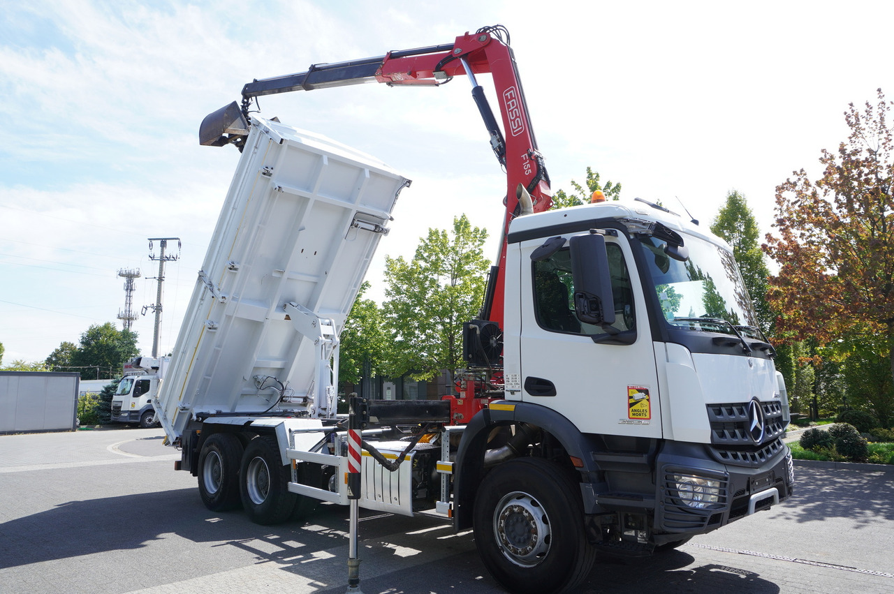 Leasing de MERCEDES-BENZ Arocs 2636 / 6x4 / HDS Fassi / 3-Way Tipper / Bortmatic MERCEDES-BENZ Arocs 2636 / 6x4 / HDS Fassi / 3-Way Tipper / Bortmatic: foto 7