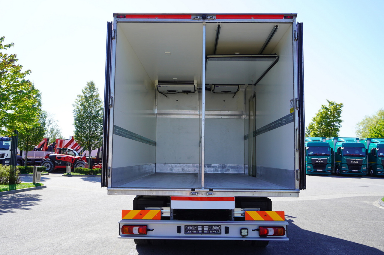 MERCEDES-BENZ Atego 1223 / Bitemperature Refrigerator 12 EPAL / Full ADR / Sleeper cab / 175 tho. km - Camión frigorífico: foto 5 MERCEDES-BENZ Atego 1223 / Bitemperature Refrigerator 12 EPAL / Full ADR / Sleeper cab / 175 tho. km - Camión frigorífico: foto 5