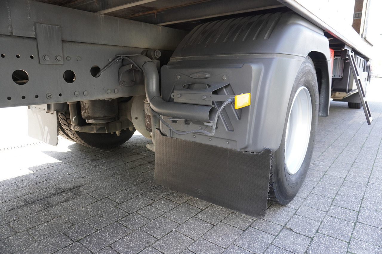 Camión caja cerrada MERCEDES-BENZ Atego 1318 E6 / 20 pallet container / lift / 90 thousand km !!!: foto 19