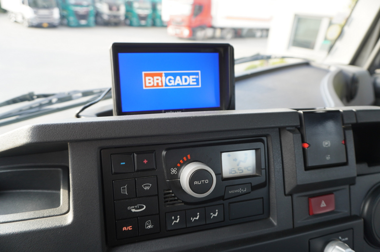 Leasing de RENAULT C380 Comfort 6x4 / Atlas 172.3E crane / Range 12.3 m / capacity 6.1 t / Flatbed 17 EPAL RENAULT C380 Comfort 6x4 / Atlas 172.3E crane / Range 12.3 m / capacity 6.1 t / Flatbed 17 EPAL: foto 28 Leasing de RENAULT C380 Comfort 6x4 / Atlas 172.3E crane / Range 12.3 m / capacity 6.1 t / Flatbed 17 EPAL RENAULT C380 Comfort 6x4 / Atlas 172.3E crane / Range 12.3 m / capacity 6.1 t / Flatbed 17 EPAL: foto 28