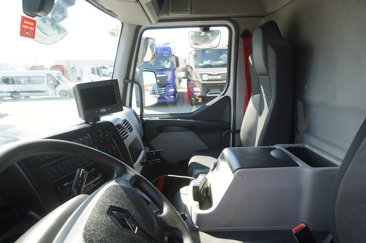 Camión frigorífico RENAULT D12 / Lamberet refrigerated truck / Dhollandia tail lift 1500 kg / 130 thousand km !!: foto 19