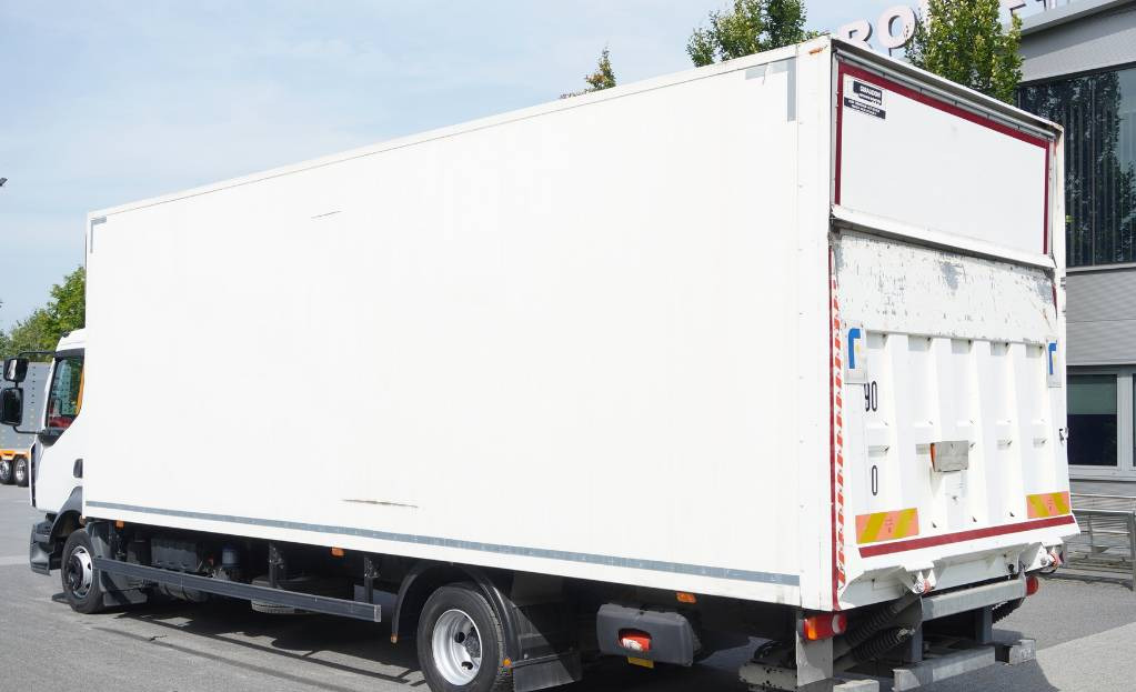 RENAULT Renault D12 E6 / Container 18 pallets / Lift - Camión caja cerrada: foto 3 RENAULT Renault D12 E6 / Container 18 pallets / Lift - Camión caja cerrada: foto 3