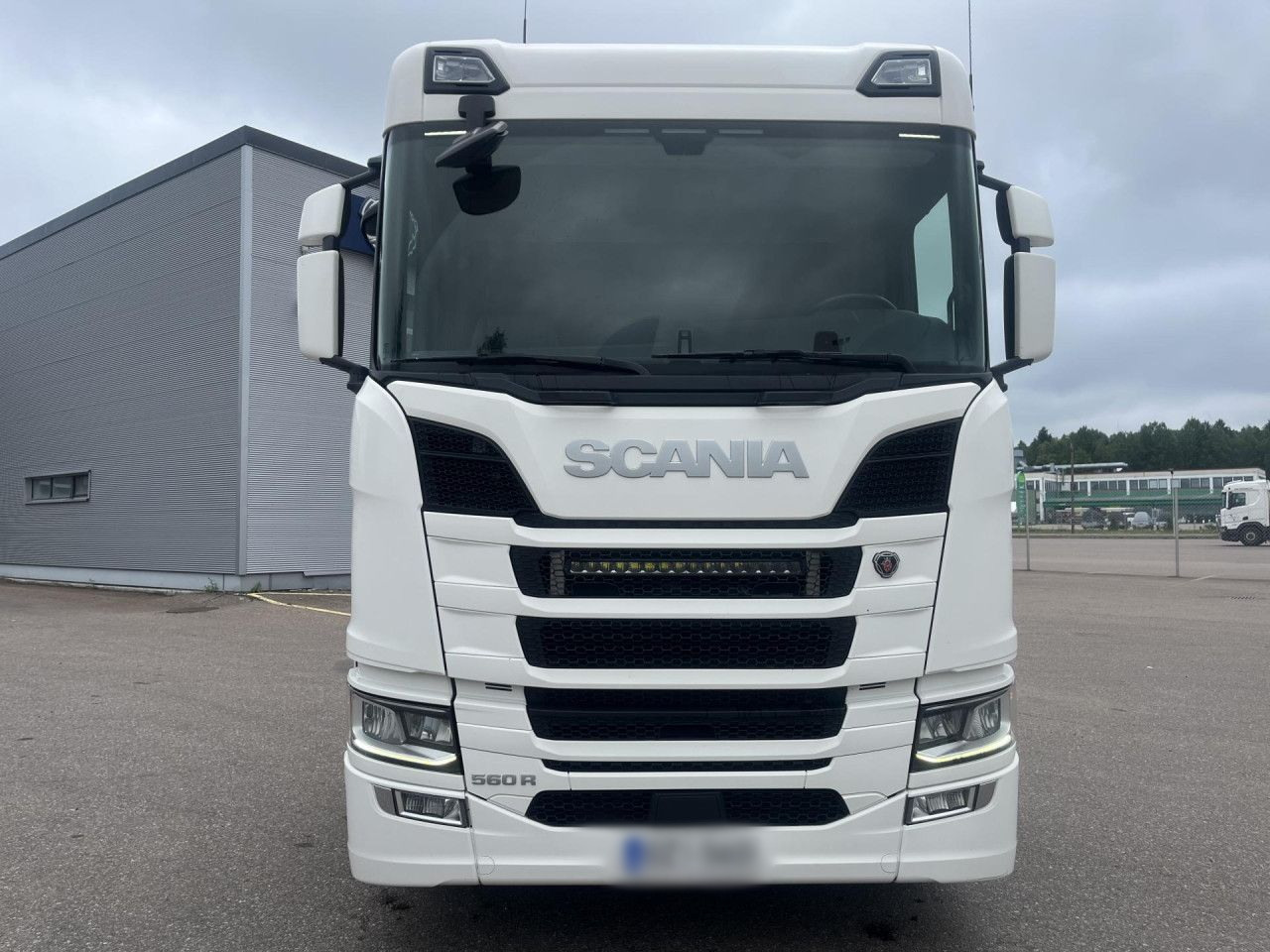 SCANIA R560 B8x4*4 / Chassis / sleeper cab / Power take-off - Camión chasis: foto 4 SCANIA R560 B8x4*4 / Chassis / sleeper cab / Power take-off - Camión chasis: foto 4