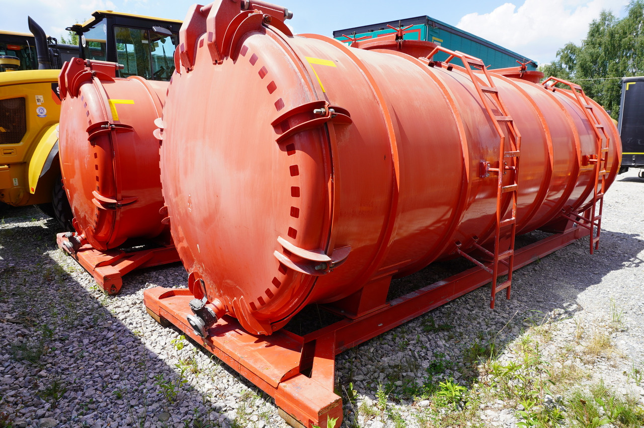 STAL UNUSED Septic barrel / 13000 l - Equipos de gancho multilift/ De cadena multilift: foto 4 STAL UNUSED Septic barrel / 13000 l - Equipos de gancho multilift/ De cadena multilift: foto 4