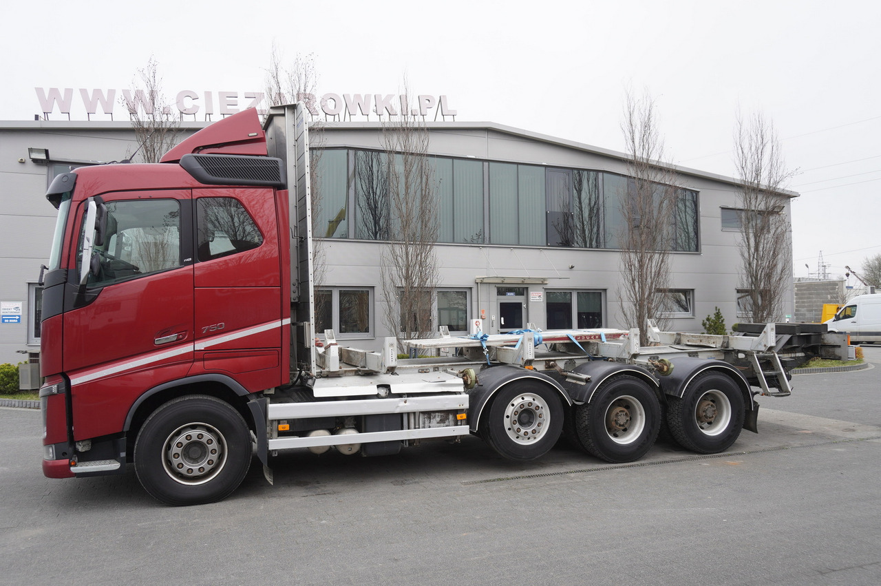 VOLVO FH16 750 / Frame 8 m / 750 HP! / 2021 / stanchion superstructure - Camión forestal: foto 4 VOLVO FH16 750 / Frame 8 m / 750 HP! / 2021 / stanchion superstructure - Camión forestal: foto 4