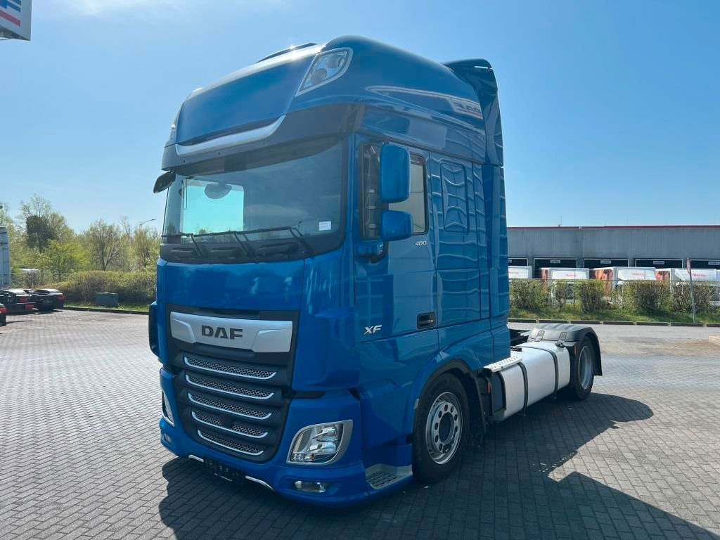 DAF XF 480 FT SSC LD MX-Engine Brake Standklima - Cabeza tractora: foto 2 DAF XF 480 FT SSC LD MX-Engine Brake Standklima - Cabeza tractora: foto 2