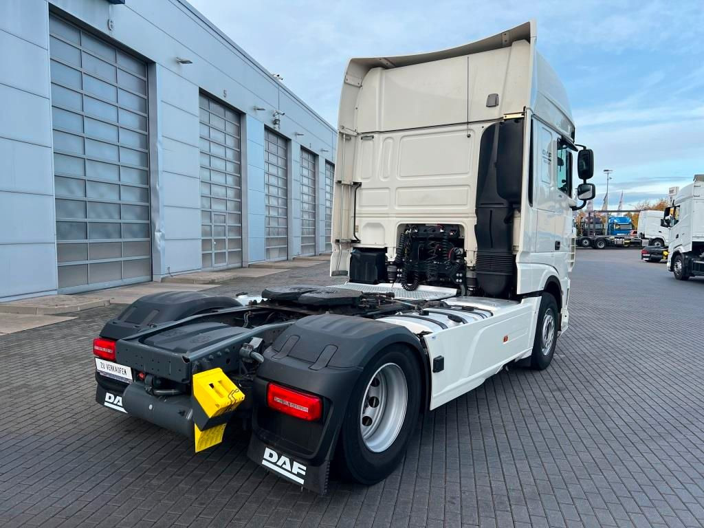 DAF XF 480 FT SSC Retarder Standklima 2-K Hydraulik - Cabeza tractora: foto 4 DAF XF 480 FT SSC Retarder Standklima 2-K Hydraulik - Cabeza tractora: foto 4