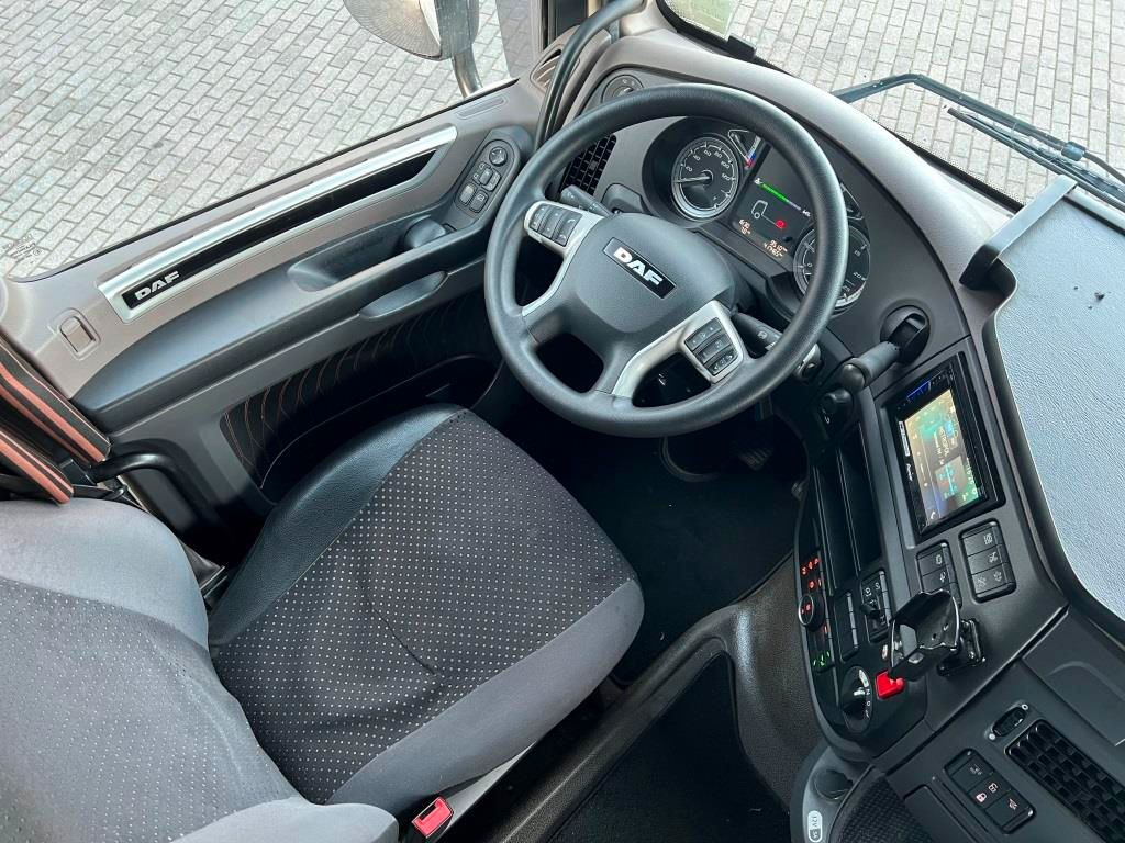 DAF XF 480 FT SSC Retarder Standklima 2xTank 1.185L - Cabeza tractora: foto 5 DAF XF 480 FT SSC Retarder Standklima 2xTank 1.185L - Cabeza tractora: foto 5