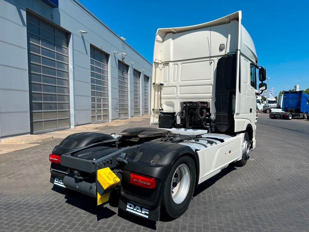 DAF XF 480 FT SSC Retarder Standklima Mikrowelle - Cabeza tractora: foto 4 DAF XF 480 FT SSC Retarder Standklima Mikrowelle - Cabeza tractora: foto 4