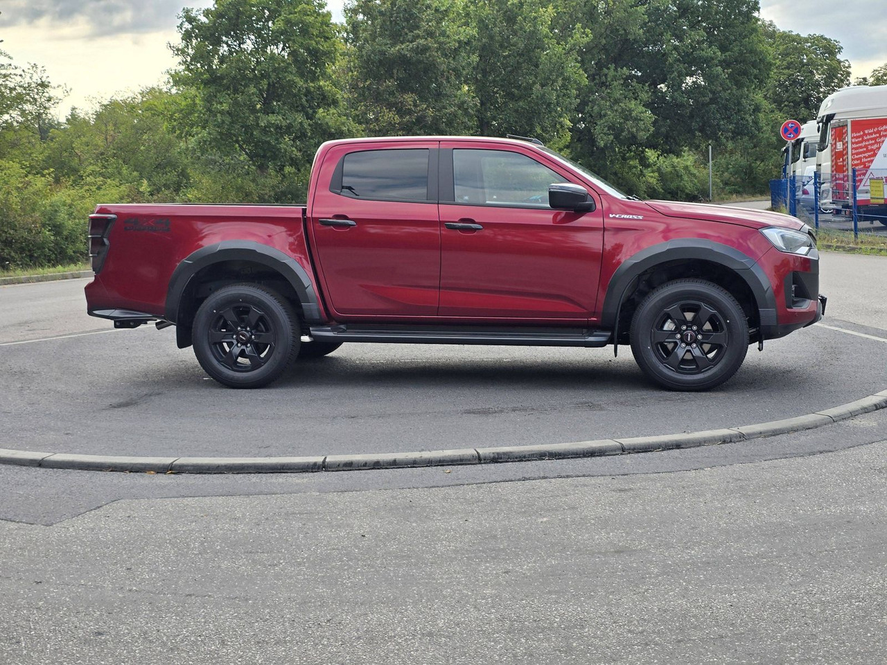 Isuzu D-Max V-Cross im Vorlauf 25er Modell - SUV/ Todoterreno: foto 4 Isuzu D-Max V-Cross im Vorlauf 25er Modell - SUV/ Todoterreno: foto 4