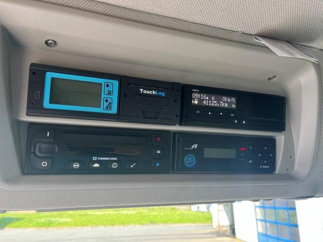 Iveco SWay 400 Lamberet Tiefkühlkoffer Thermo King LBW - Camión frigorífico: foto 4 Iveco SWay 400 Lamberet Tiefkühlkoffer Thermo King LBW - Camión frigorífico: foto 4