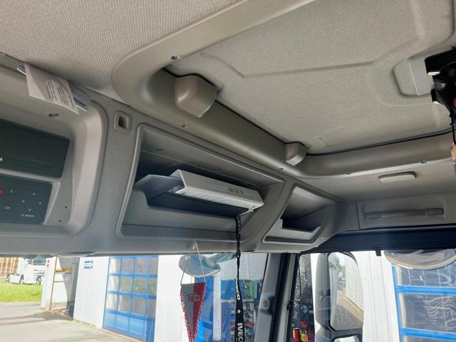 Iveco SWay 400 Lamberet Tiefkühlkoffer Thermo King LBW - Camión frigorífico: foto 5 Iveco SWay 400 Lamberet Tiefkühlkoffer Thermo King LBW - Camión frigorífico: foto 5