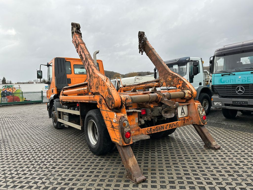 Iveco STRALIS 310 - Camión portacontenedor de cadenas: foto 3 Iveco STRALIS 310 - Camión portacontenedor de cadenas: foto 3
