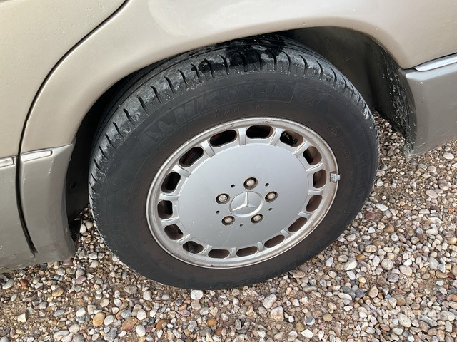 1990 Mercedes-Benz 300D Automobile - Coche: foto 4 1990 Mercedes-Benz 300D Automobile - Coche: foto 4