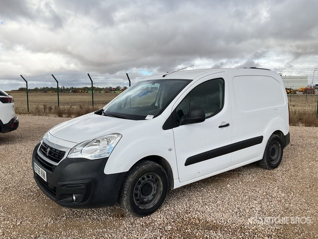 2018 Peugeot Partner BlueHDI L1 Confort Cargo Van - Furgoneta pequeña: foto 1 2018 Peugeot Partner BlueHDI L1 Confort Cargo Van - Furgoneta pequeña: foto 1