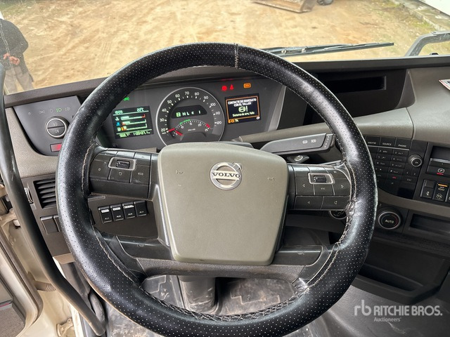 2013 Volvo FH500 4x2 S/A Sleeper Truck Tractor - Cabeza tractora: foto 4 2013 Volvo FH500 4x2 S/A Sleeper Truck Tractor - Cabeza tractora: foto 4