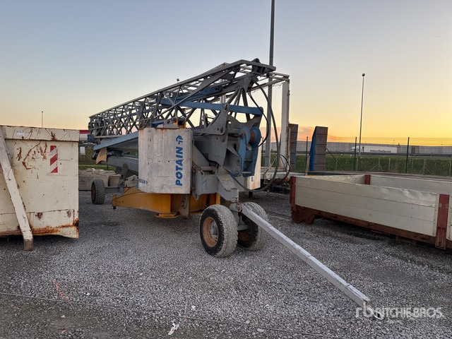 2001 Potain IGO 18 Tower Crane - Grúa torre: foto 1 2001 Potain IGO 18 Tower Crane - Grúa torre: foto 1