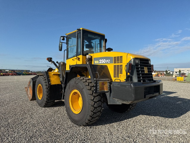 2003 Komatsu WA250-5 Pala gommata - Cargadora de ruedas: foto 4 2003 Komatsu WA250-5 Pala gommata - Cargadora de ruedas: foto 4