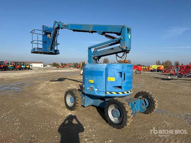 2004 Genie Z-34/22 Diesel Articulating Boom Lift - Plataforma articulada: foto 4 2004 Genie Z-34/22 Diesel Articulating Boom Lift - Plataforma articulada: foto 4