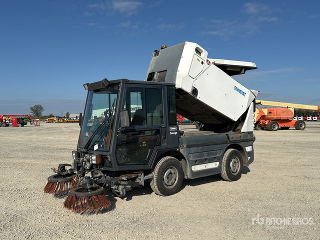 2006 Schmidt Compact 200 Autocarro spazzatrice - Barredora vial: foto 1 2006 Schmidt Compact 200 Autocarro spazzatrice - Barredora vial: foto 1