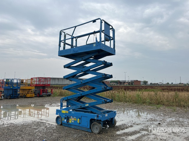 2010 Genie GS3246 Electric Scissor Lift - Plataforma de tijeras: foto 1 2010 Genie GS3246 Electric Scissor Lift - Plataforma de tijeras: foto 1