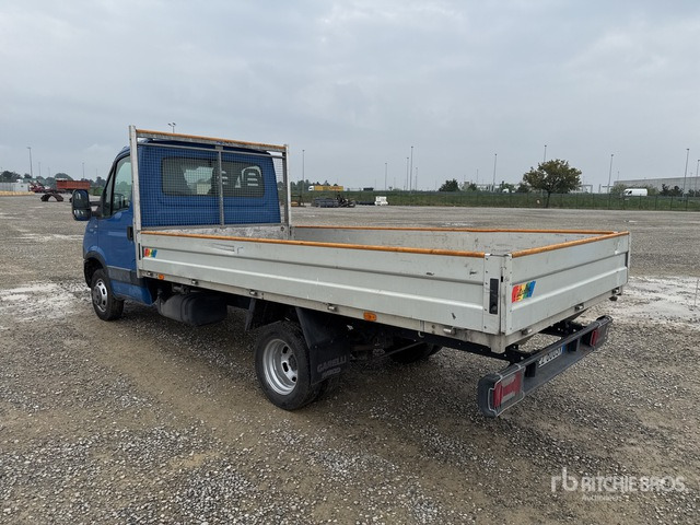 2015 Iveco Daily 35C11 Autocarro cassone fisso - Furgoneta caja abierta: foto 4 2015 Iveco Daily 35C11 Autocarro cassone fisso - Furgoneta caja abierta: foto 4