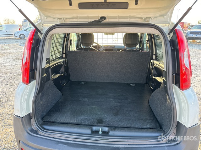 2016 Fiat Panda 1.3 MJT 80CV SES POP Van Truck - Camión caja cerrada: foto 4 2016 Fiat Panda 1.3 MJT 80CV SES POP Van Truck - Camión caja cerrada: foto 4