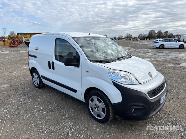 2019 Fiat Fiorino 1.3 MULTIJET 95 CV E6 SX Van Truck - Camión caja cerrada: foto 1 2019 Fiat Fiorino 1.3 MULTIJET 95 CV E6 SX Van Truck - Camión caja cerrada: foto 1