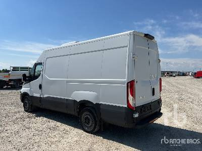 IVECO DAILY 35S14 - Camión frigorífico: foto 2 IVECO DAILY 35S14 - Camión frigorífico: foto 2