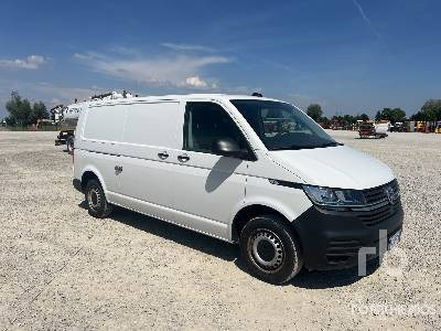 VOLKSWAGEN TRANSPORTER 2.0 TDI BlueMotion SCR 81kW 5-speed - Camión caja cerrada: foto 4 VOLKSWAGEN TRANSPORTER 2.0 TDI BlueMotion SCR 81kW 5-speed - Camión caja cerrada: foto 4