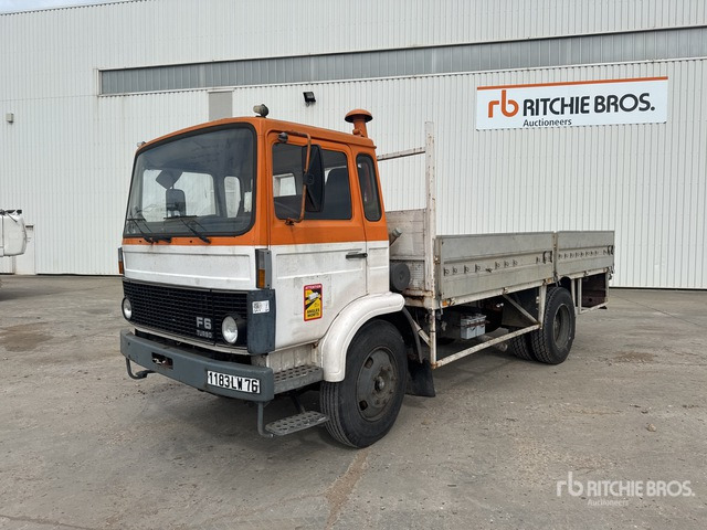 1984 Volvo F613 4x2 Camion Plateau 4x2 Flatbed Truck - Camión caja abierta: foto 1 1984 Volvo F613 4x2 Camion Plateau 4x2 Flatbed Truck - Camión caja abierta: foto 1