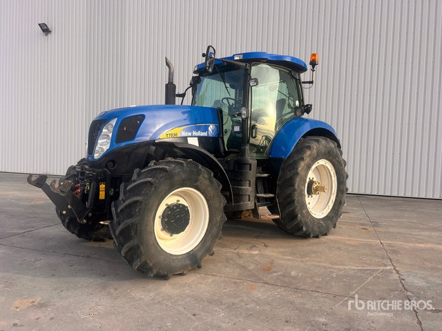2009 New Holland T7030 Power Command Tracteur Agricole 4WD Tractor - Tractor: foto 2 2009 New Holland T7030 Power Command Tracteur Agricole 4WD Tractor - Tractor: foto 2