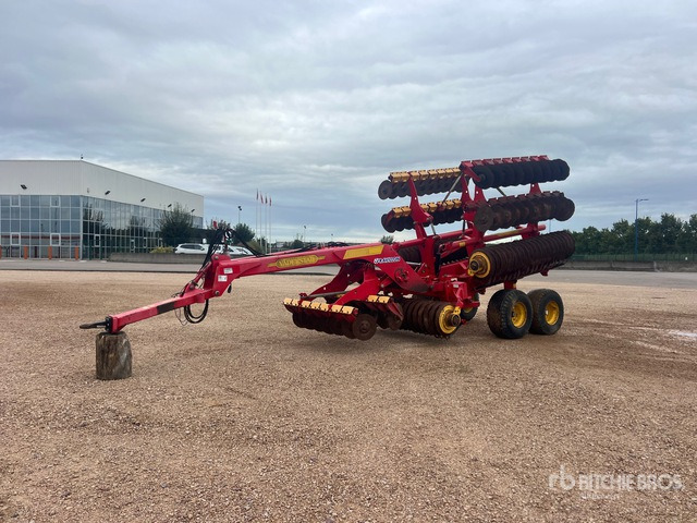 2009 Vaderstad Carrier 650 6.5 m Semi-Mount Dechaumeur A D ... Disc Harrow - Rastras: foto 1 2009 Vaderstad Carrier 650 6.5 m Semi-Mount Dechaumeur A D ... Disc Harrow - Rastras: foto 1