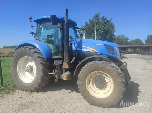 2010 New Holland T7050 AutoCommand Tracteur Agricole 4WD Tractor - Tractor: foto 2 2010 New Holland T7050 AutoCommand Tracteur Agricole 4WD Tractor - Tractor: foto 2