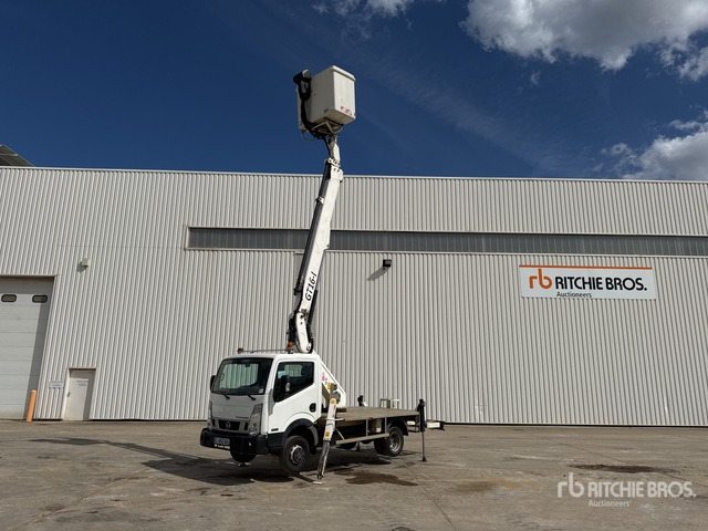 2017 Nissan Cabstar NT400 35.12 2016 Manotti CT16.I 14 m on 4x2 ... Bucket Truck - Camión con plataforma elevadora: foto 3 2017 Nissan Cabstar NT400 35.12 2016 Manotti CT16.I 14 m on 4x2 ... Bucket Truck - Camión con plataforma elevadora: foto 3