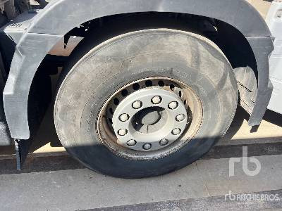 Cabeza tractora VOLVO FH 8x4 Tracteur Routier: foto 16